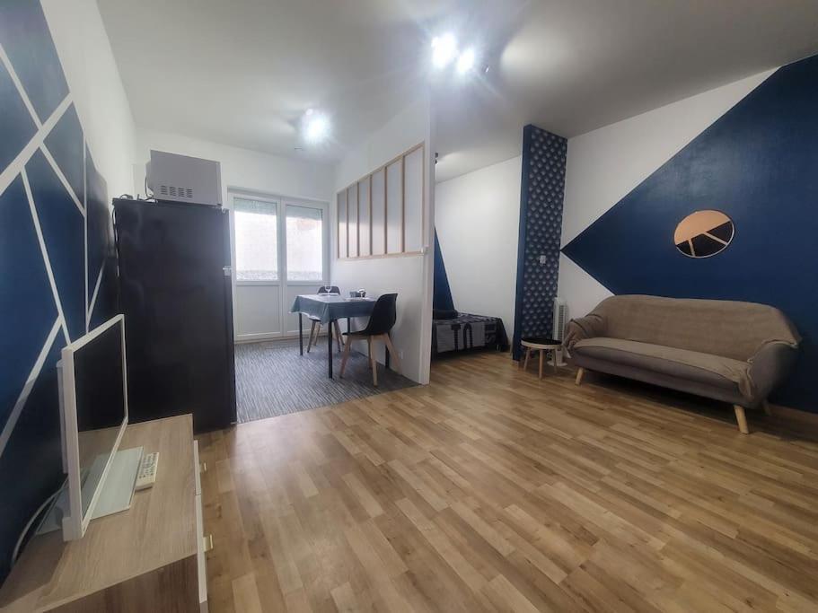 Rnb Locations Macon Lägenhet Rum bild